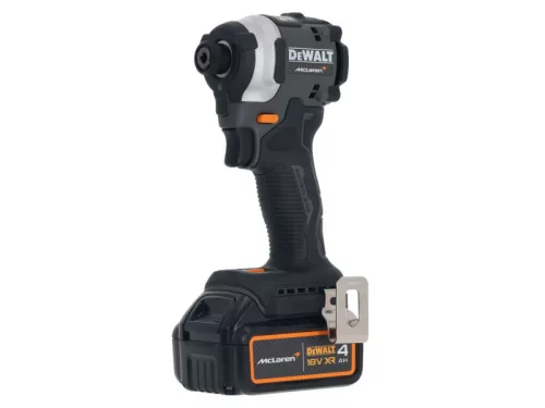 DEWALT/McLaren Akkus ütvecsavarozó 18 V 208Nm 1/4" (2 x 4,0 Ah akku + töltő + TSTAK)